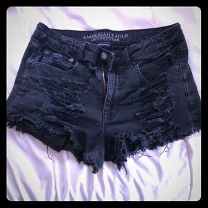 AE black short